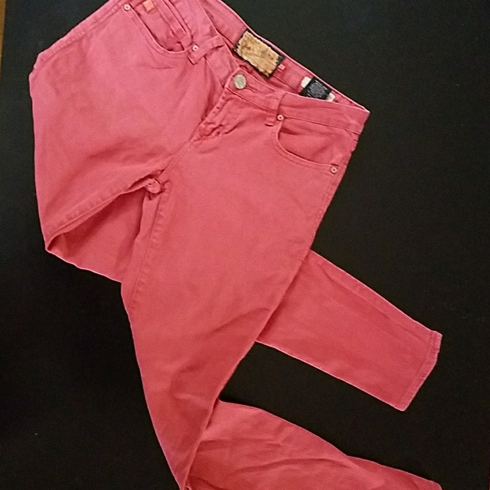 Dark Pink/Light Red colored skinny jeans